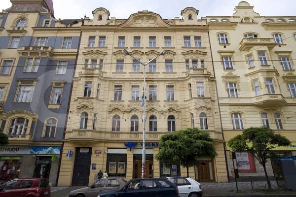 Pronájem kanceláří Strossmayerovo náměstí 11 v Praze | CBRE