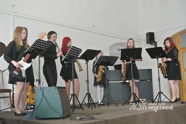Koncert ZUŠ Hostinné pro ZŠ Hostinné - Základní škola Karla Klíče Hostinné
