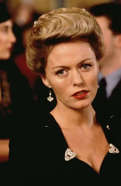 Riskantní poslání - Z filmu - Patsy Kensit