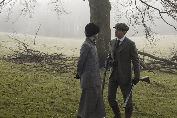 Panství Downton - Série 5 - Epizoda 1 - Z filmu - Michelle Dockery, Tom Cullen