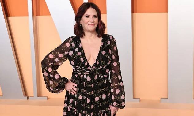 Megan Mullally Uses These Caffeine-Packed Under-Eye Masks - NewBeauty