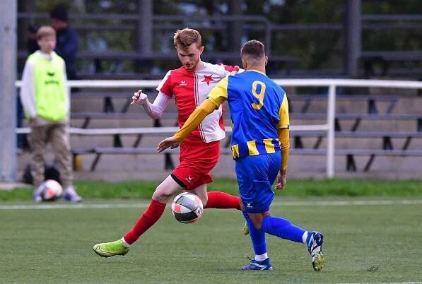 FC Slavia Karlovy Vary – FC Viktoria Mariánské Lázně 1:2 (1:0).