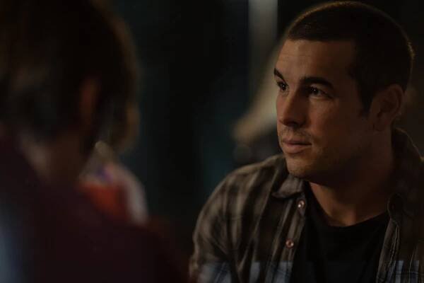 Nevina - Epizoda 1 - Z filmu - Mario Casas