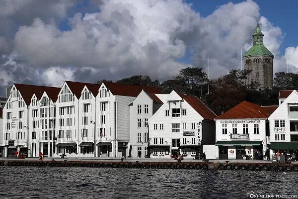 Stavanger & Our hike to the spectacular Preikestolen (Norway)