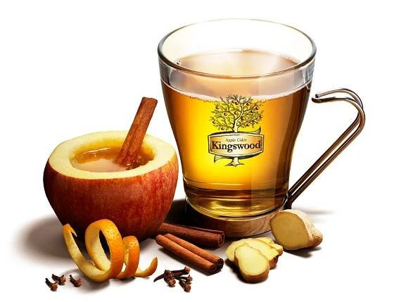 Zima přichází a s ní i netradiční horký nápoj – svařený cider | Prazdroj