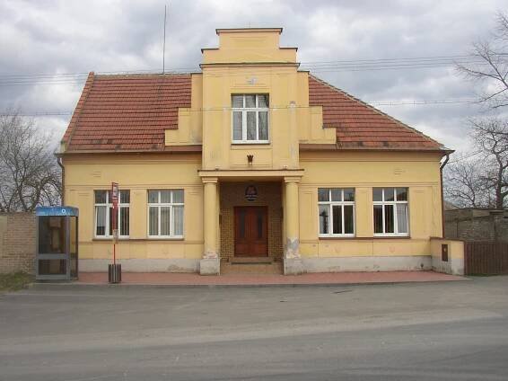Obec Cvrčovice - Živéfirmy.cz