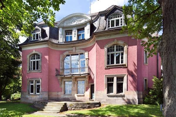 Soubor:Herder-Institut Marburg Hensel-Villa.jpg – Wikipedie