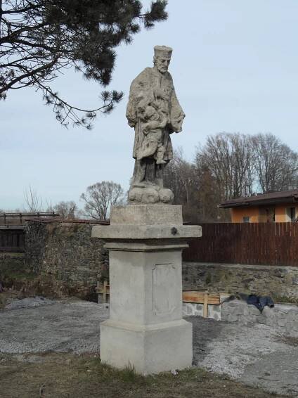 Soubor:Trebesice(okres Kutna Hora) F. SochaSvJanaNepomuckeho.jpg – Wikipedie