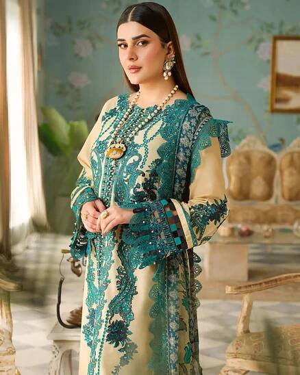 Kubra Khan Pakistani Drama And Film actress