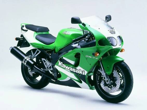 Jazdená motorka: recenzia Kawasaki ZX-7R - motocykel.sk