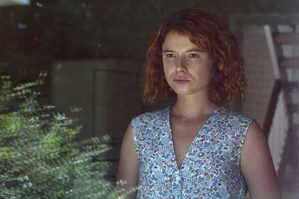 Stvůra - Z filmu - Jessie Buckley