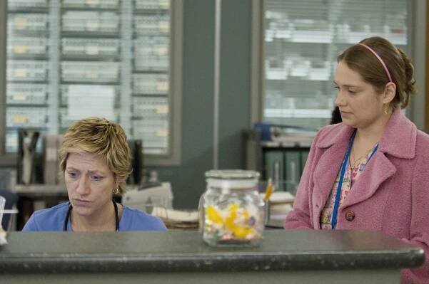 Sestřička Jackie - Roky služby - Z filmu - Edie Falco, Merritt Wever