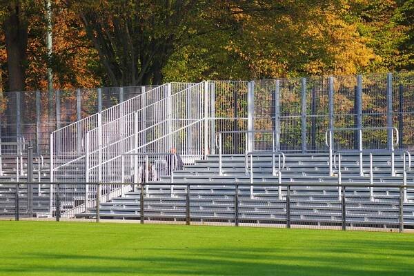 Permanent grandstands - Bender (EN)