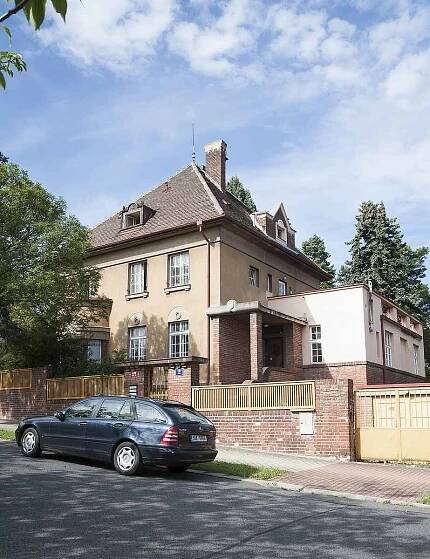 pokračování seriálu Slavní pražští architekti, Dryákova vila, Střešovice, 2.8.2017