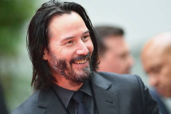 Actor Keanu Reeves attends his handprint ceremony at the TCL Chinese Theatre IMAX forecourt on May 14, 2019 in Hollywood, California. (Photo by VALERIE MACON / AFP)        (Photo credit should read VALERIE MACON/AFP/Getty Images)