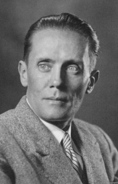 Carlos Ramírez Suárez