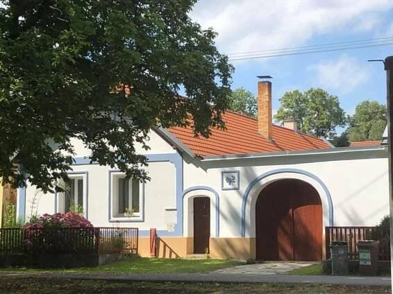 Kraj plný rybníků: wellness i moderní chalupa na Třeboňsku až pro 11 osob
