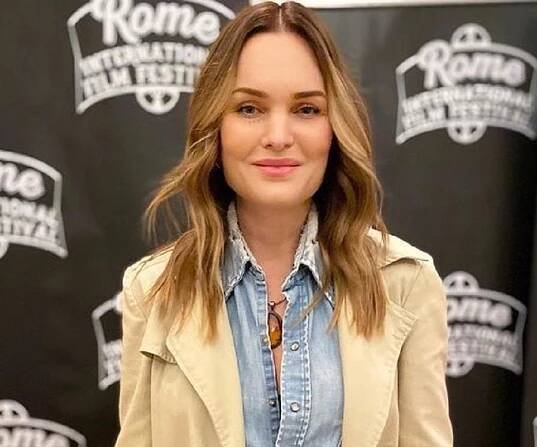 Sunny Mabrey Biography - Facts, Childhood, Family Life & Achievements