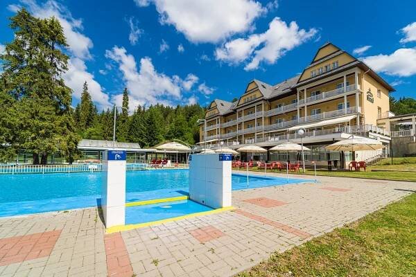 Vyšné Ružbachy: 4* pobyt s polopenzí, neomezeným wellness i termálním bazénem
