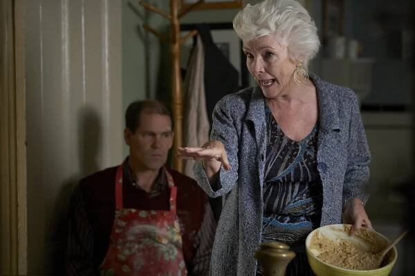 Bratrství - Celé mezidobí je jako přelud - Z filmu - Fionnula Flanagan