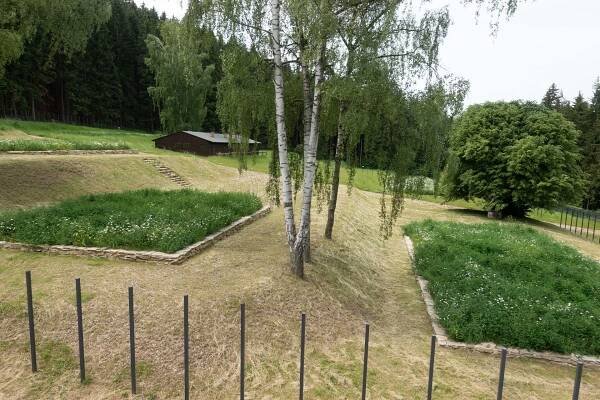 Hodonín u Kunštátu. Památník holokaustu Romů a Sintů na Moravě