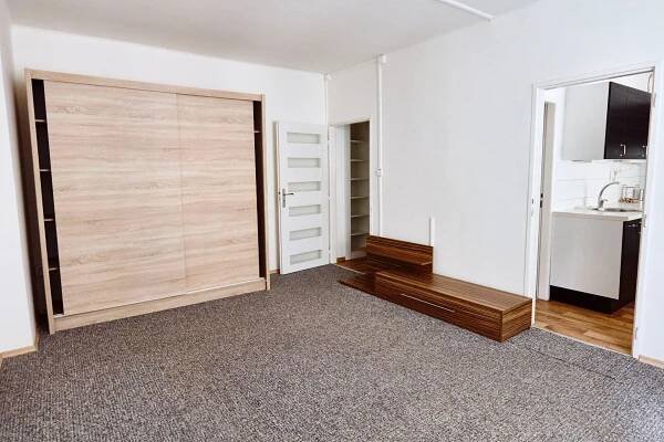 Pronájem bytu 2+1 55 m², Kolářská, Opava, Moravskoslezský kraj