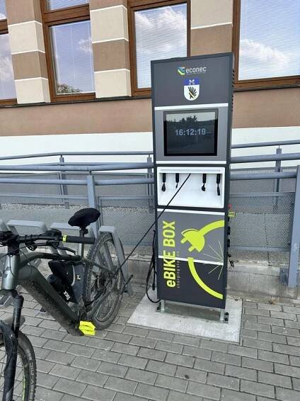 Dobíjecí stanice pro elektrokola foto 2
