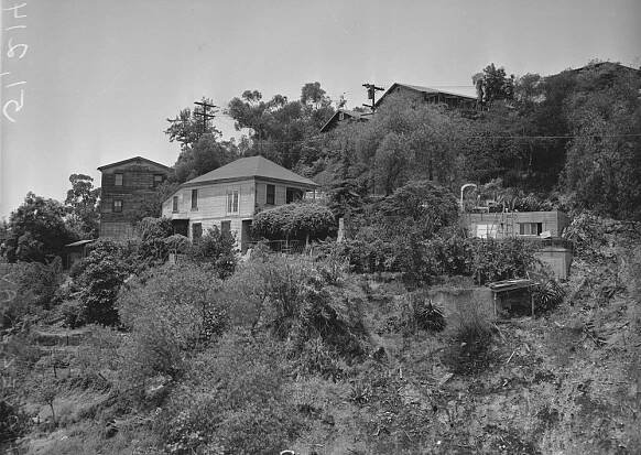 Homes along the hills of Chavez Ravine, ca. 1953. Department of Special Collections, University of California, Los Angeles