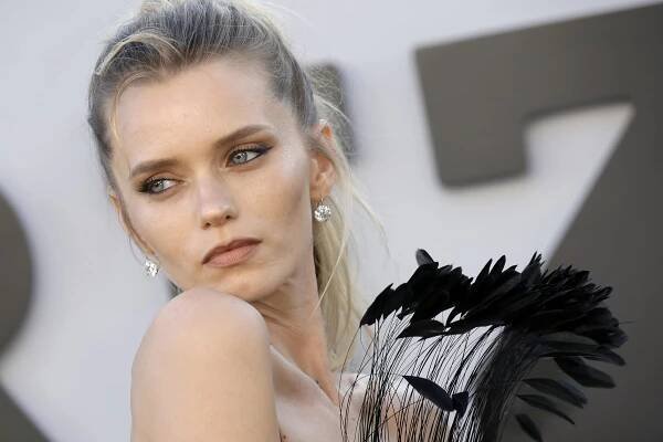 Abbey Lee at an event for Horizont: Americká sága (2024)
