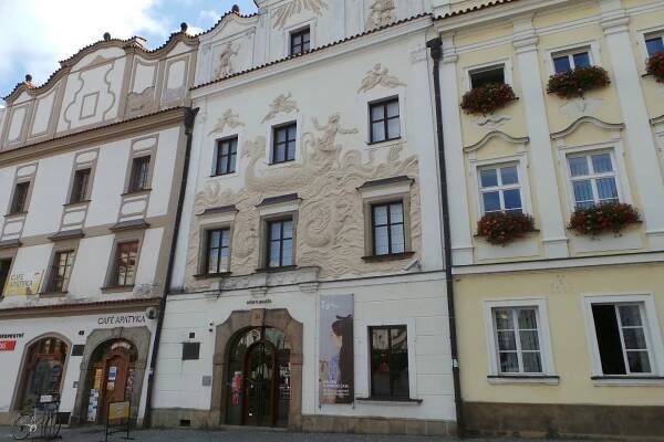 Gočárova galerie - Dům U Jonáše foto 1