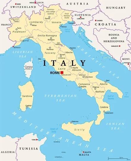 Itálie, politická mapa, správní oddělení. Italská republika s hlavním městem Římem, 20 regiony a jejich hlavními městy, mezinárodními hranicemi a sousedními zeměmi. Anglické označování. Ilustrace. Vektor. — Ilustrace
