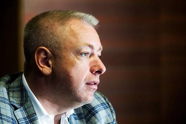 Působíte potíže s migrací, nedělejte svaly, pustil se Chovanec do Němců