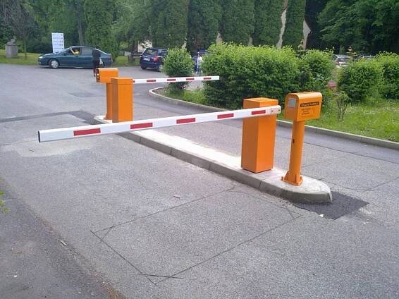vjezd na parkoviště