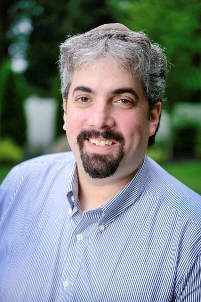 File:Barry-schwartz-headshot-aug2021.jpg