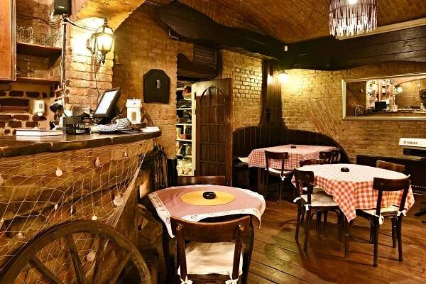 4chodové menu v chorvatské restauraci: hovězí carpaccio i jehněčí kotlet pro 2