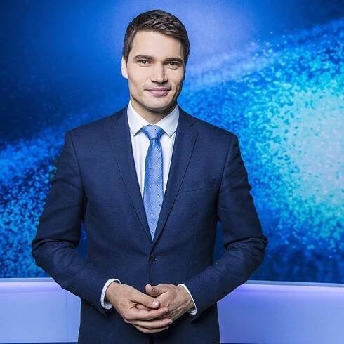 FOTO: Daniel Stach je moderátorské eso ČT 24. – stránka 9