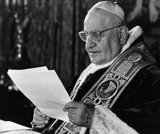 Pope John XXIII Biography - Facts, Childhood, Family Life & Achievements