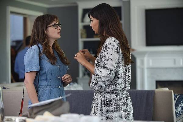 Nová holka - Hledání domova - Z filmu - Zooey Deschanel, Hannah Simone