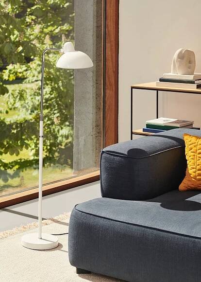 FRITZ HANSEN – Revolver
