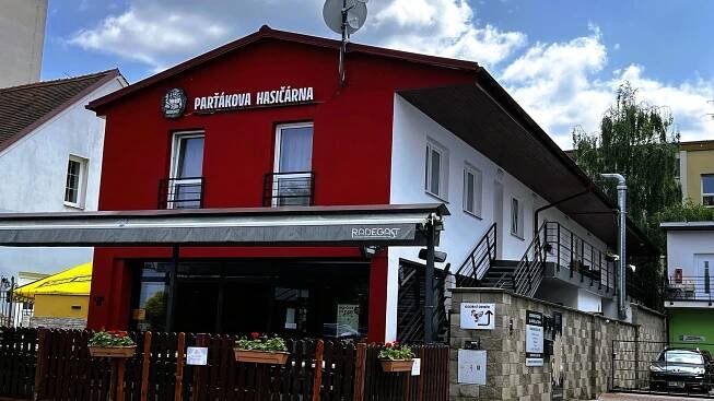 O NÁS | Penzion Drink Club Hradec Králové
