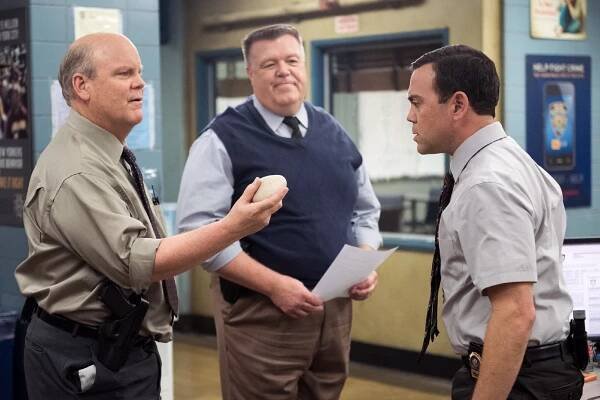 Brooklyn 99 - Sabotáž - Z filmu - Dirk Blocker, Joel McKinnon Miller, Joe Lo Truglio