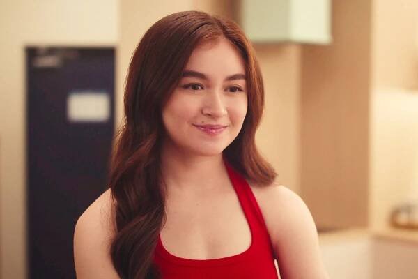 Anna Cathcart in 'XO, Kitty' season 2
