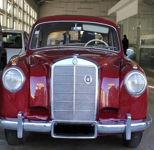 1956 Mercedes Benz W105 / W128 219 2.2 benzín 63 kW 157 Nm