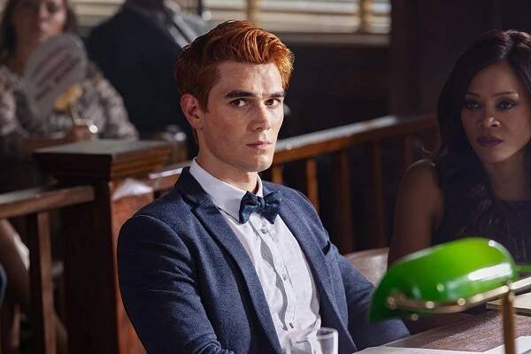 Riverdale - Kapitola 36: „Svátek práce“ - Z filmu - K.J. Apa, Robin Givens
