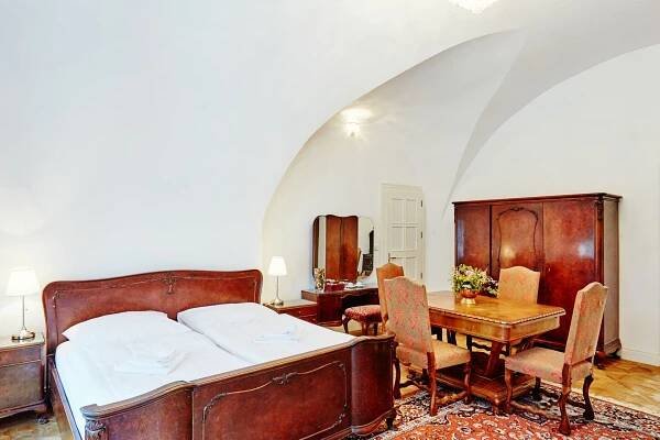 Dahlia | Classic Room Chateau Hostačov