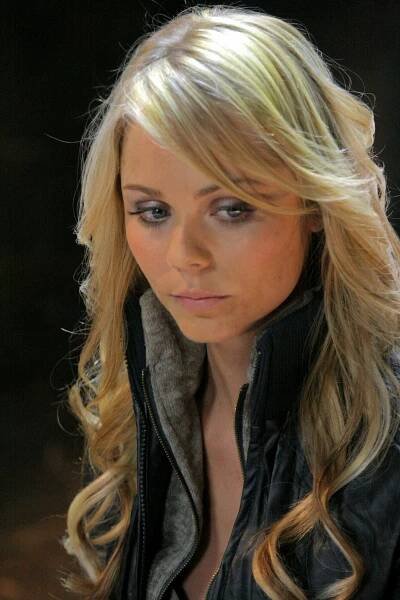 Smallville - Proroctví - Z filmu - Laura Vandervoort