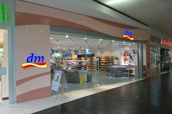 dm drogerie markt s.r.o. foto 1