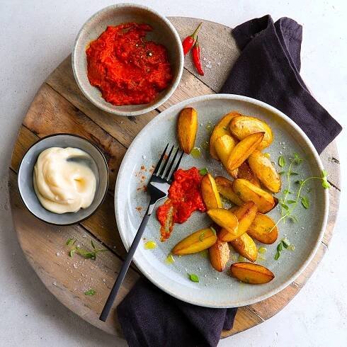 Zobrazit Patatas bravas se salsou a aioli receptů