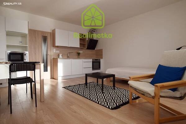 Pronájem bytu 1+kk 36 m², Chudčická, Brno - Bystrc