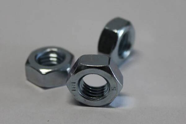 Spojovací materiál – T-profi